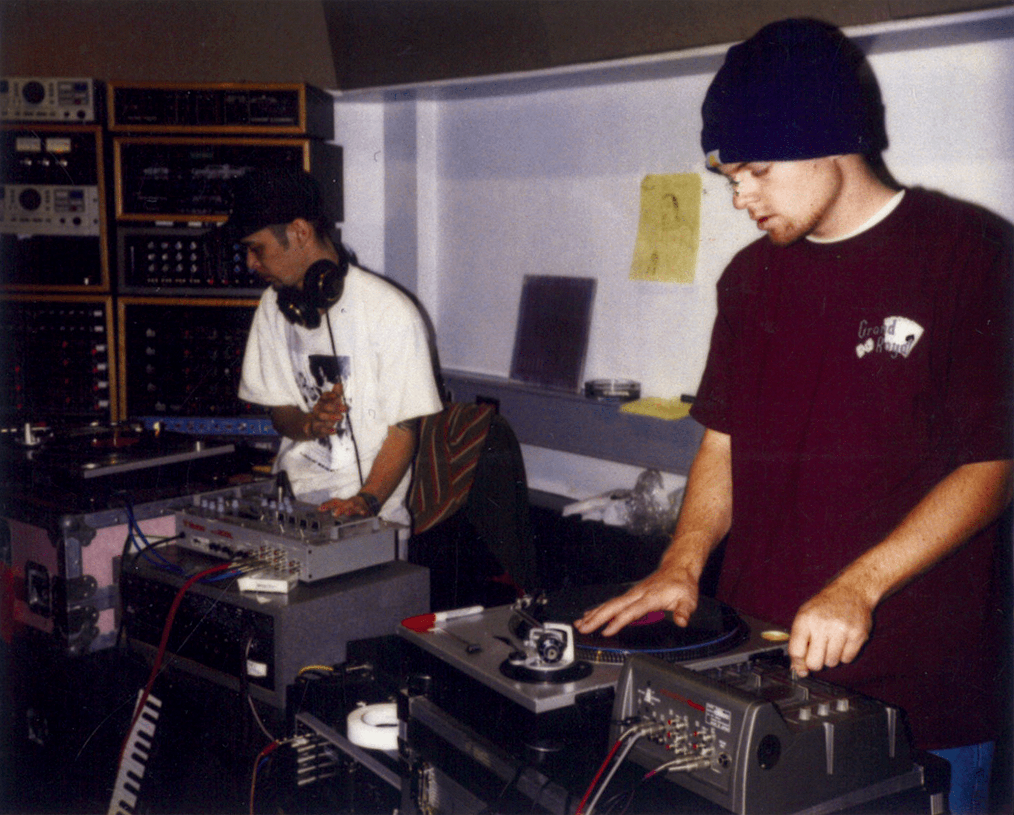 DJ Krush and DJ Shadow practicing. Photos courtesy of DJ Krush.